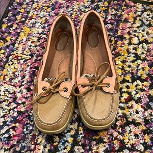 Sperry boat shoe with pink and leopard print